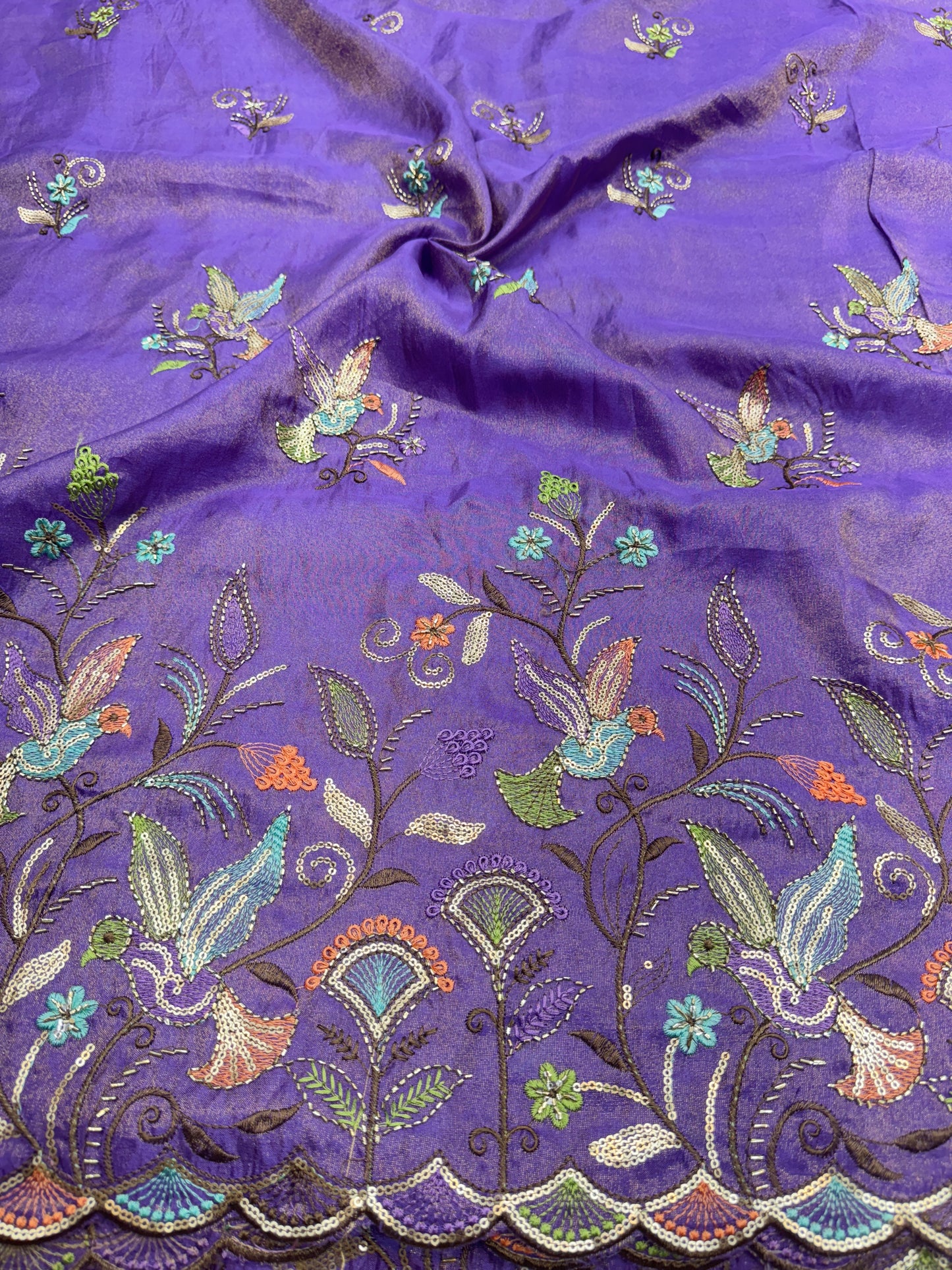 Crush Tissu Fabrics Parrot Design Embroidery Work 45 Inch Width