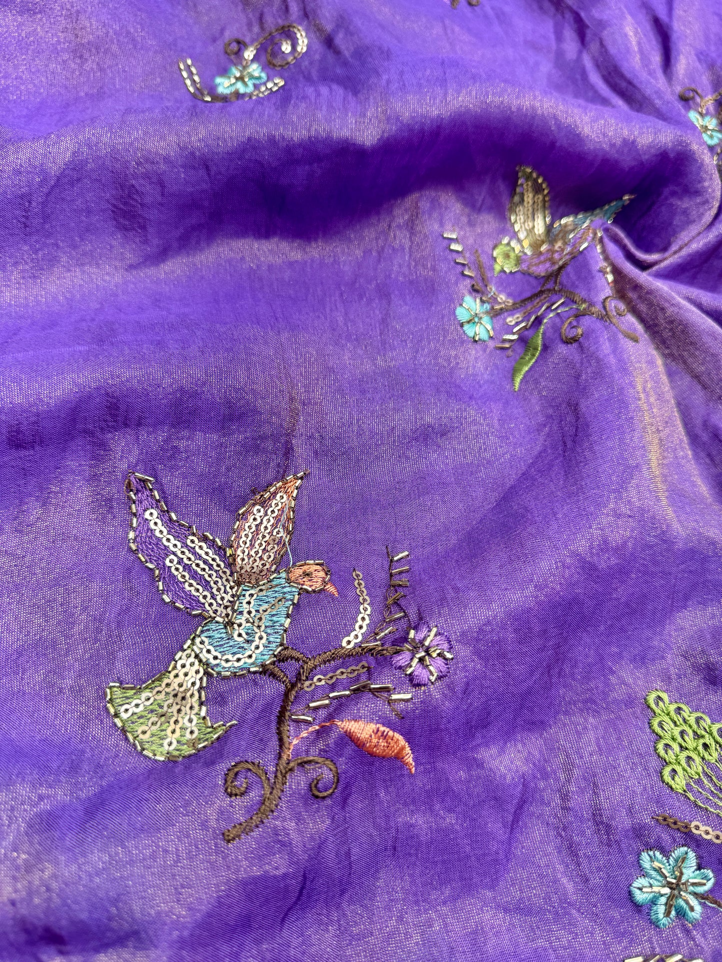 Crush Tissu Fabrics Parrot Design Embroidery Work 45 Inch Width