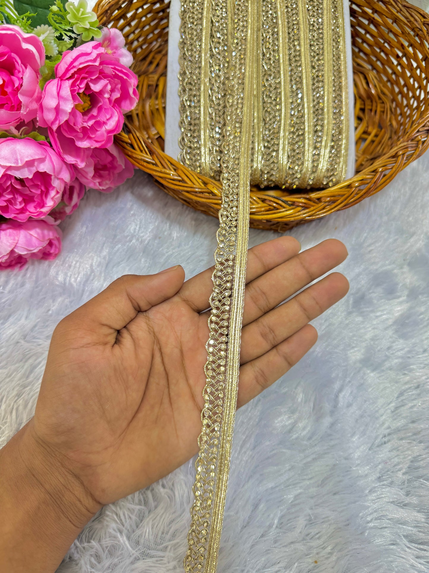 Golden Zari Diamond Pattern SMALL Lace 1inch lehanga duppata Sare – 9 Meter Pack
