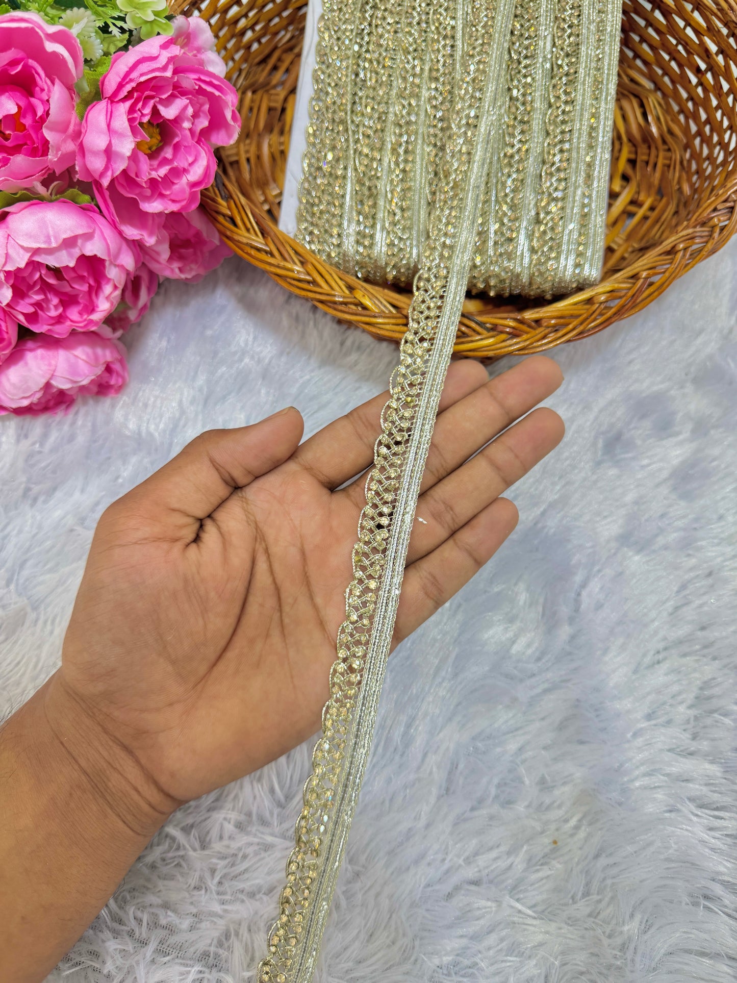 pani colour Zari Diamond Pattern Lace 1inch lehanga duppata Sare – 9 Meter Pack