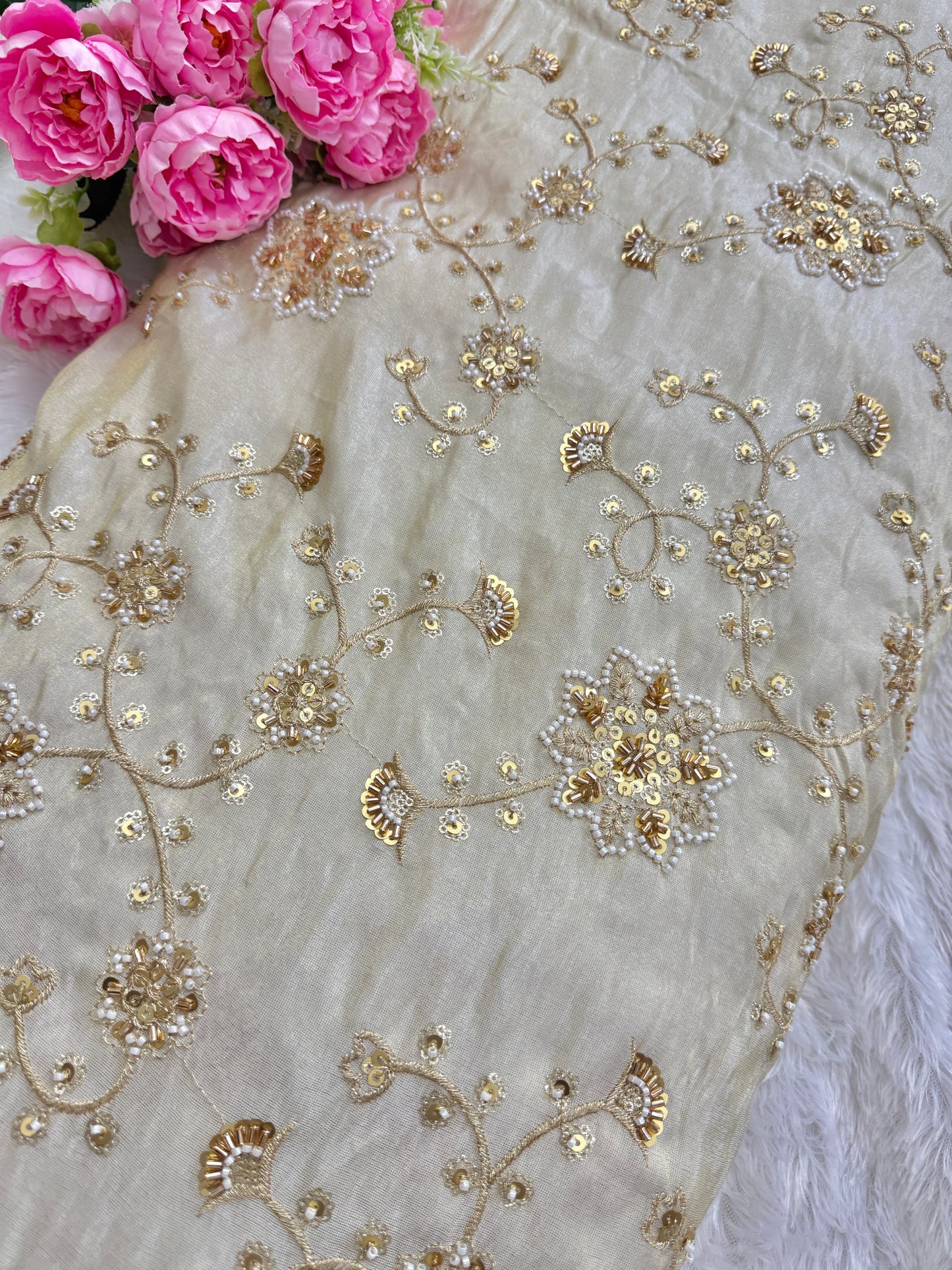đź‘—ZARI TISSUE HANDWORK EMBROIDERY 44-45 INCH WIDTH (DYBLE )