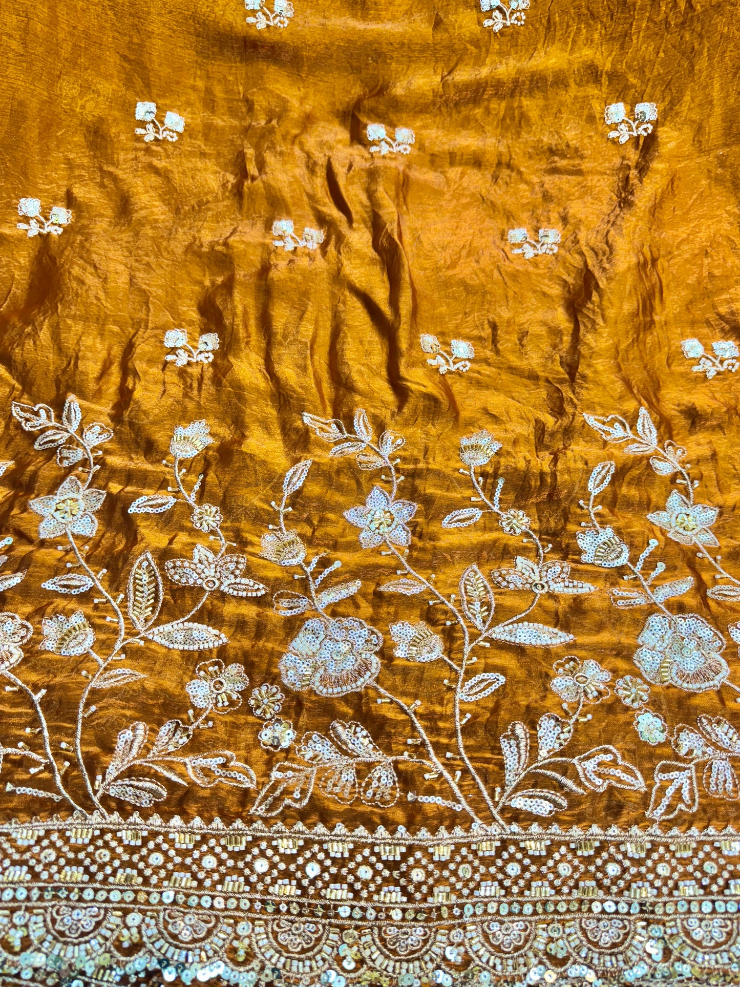 Luxurious👗 fendy fabric with– Floral & Hand Work beads with zari work sari,lehanga, Anarkali , gown and etc 44-45inch width