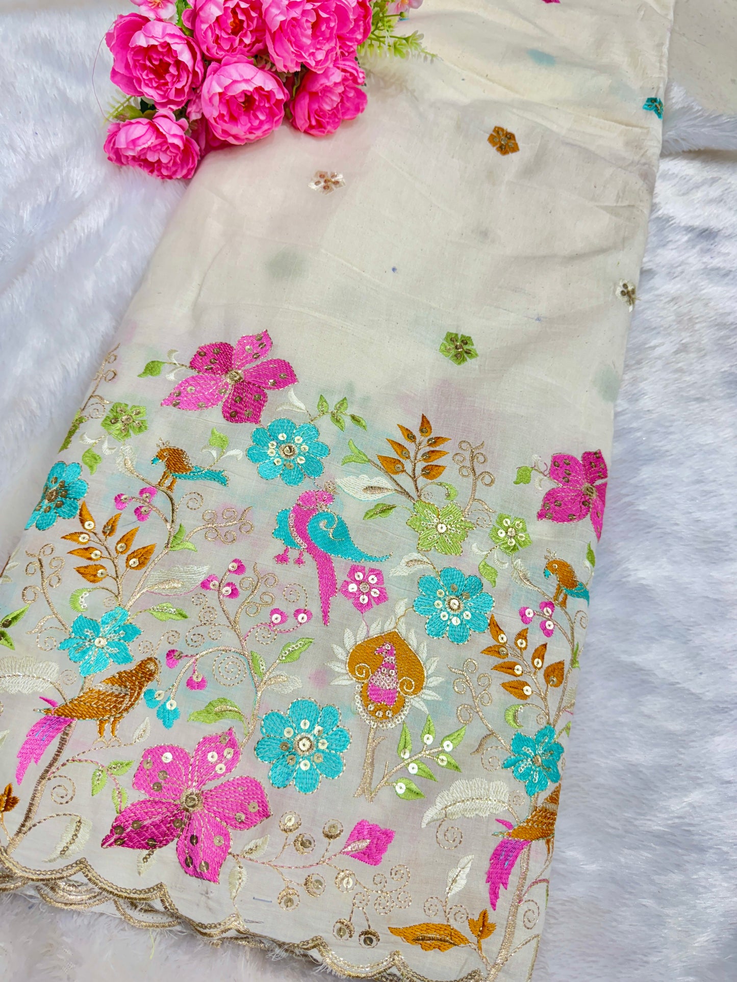 Kora cotton with beautiful border thread 🧵 embroidery, 💐🌸flower design 44-45width (dyble )✅