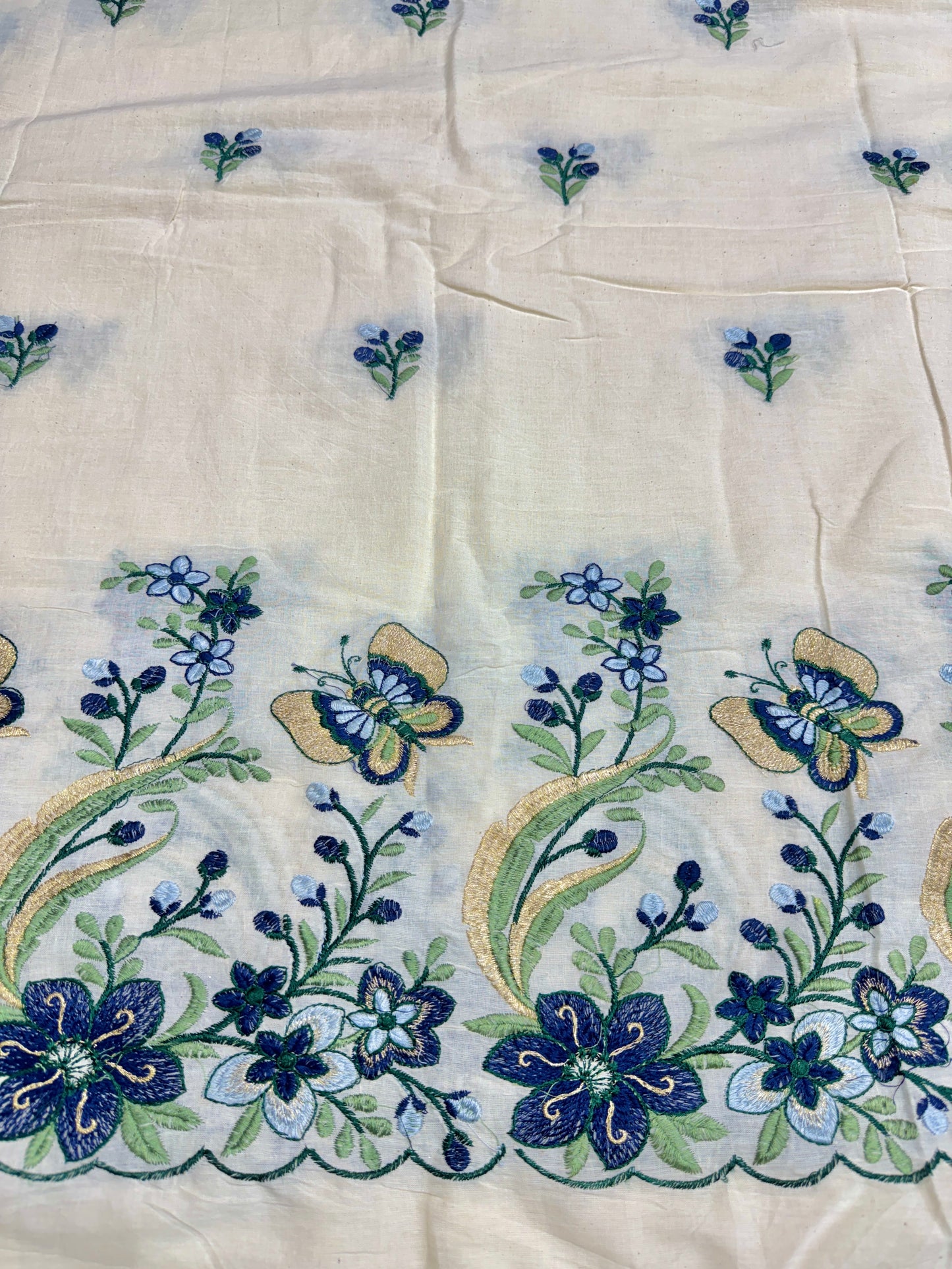 Kora cotton with beautiful border thread 🧵 embroidery, 💐🌸flower design 44-45width (dyble )✅