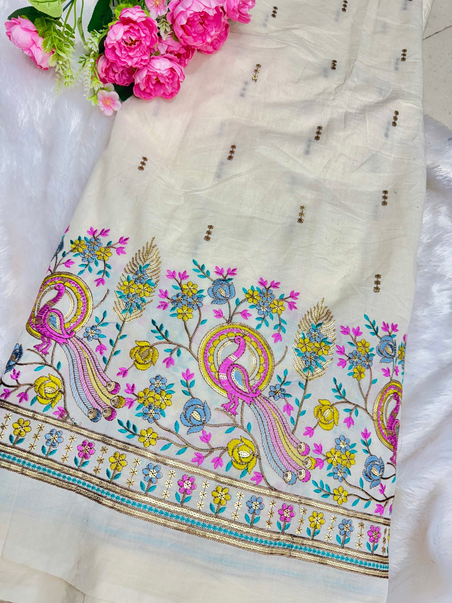 Kora cotton with beautiful border thread 🧵 embroidery, 💐🌸flower design 44-45width (dyble )✅