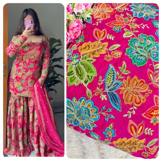 👗LUXURY NATURAL CRAPE  FLORAL PRINT  EMBROIDERY WITH SEQUINS 44 INCH  WIDTH