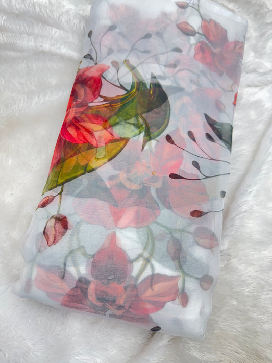 🥰Printed organza fabric 👗features a delicate floral print in a beautiful 🥹 44inch width