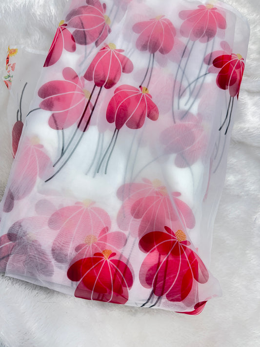 🥰Printed organza fabric 👗features a delicate floral print in a beautiful 🥹 44inch width