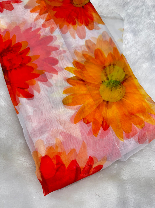🥰Printed organza fabric 👗features a delicate floral print in a beautiful 🥹 44inch width