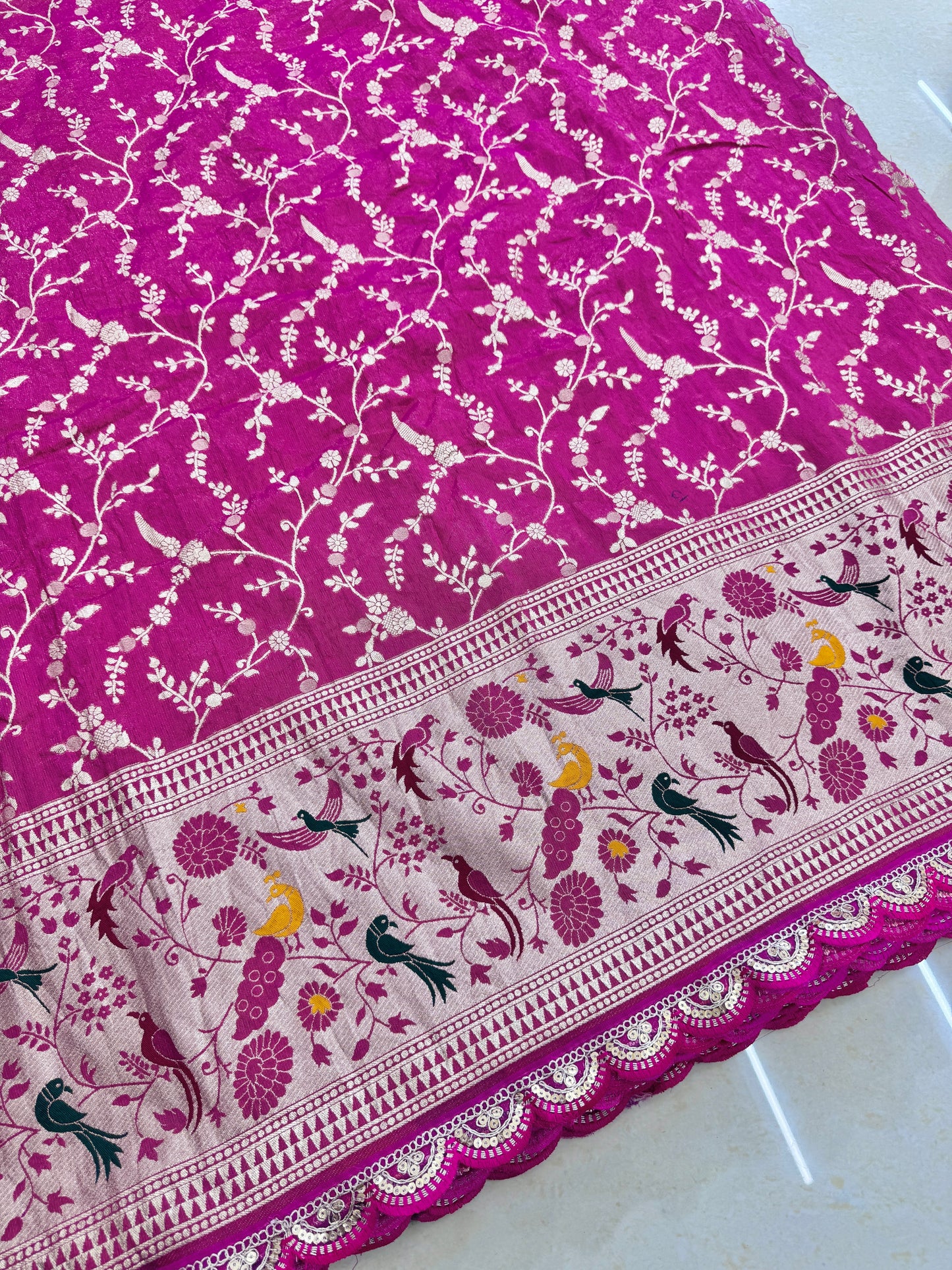 Tissu banarasi fabrics paitanick border with lace birds Desing 45-46 inch width