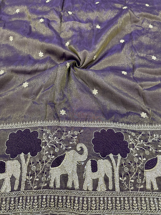 tissu with Golden Zari Elephant Border & Floral beats Weave 44-45 width