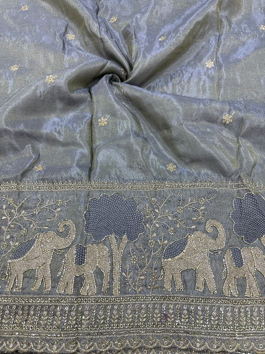 tissu with Golden Zari Elephant Border & Floral beats Weave