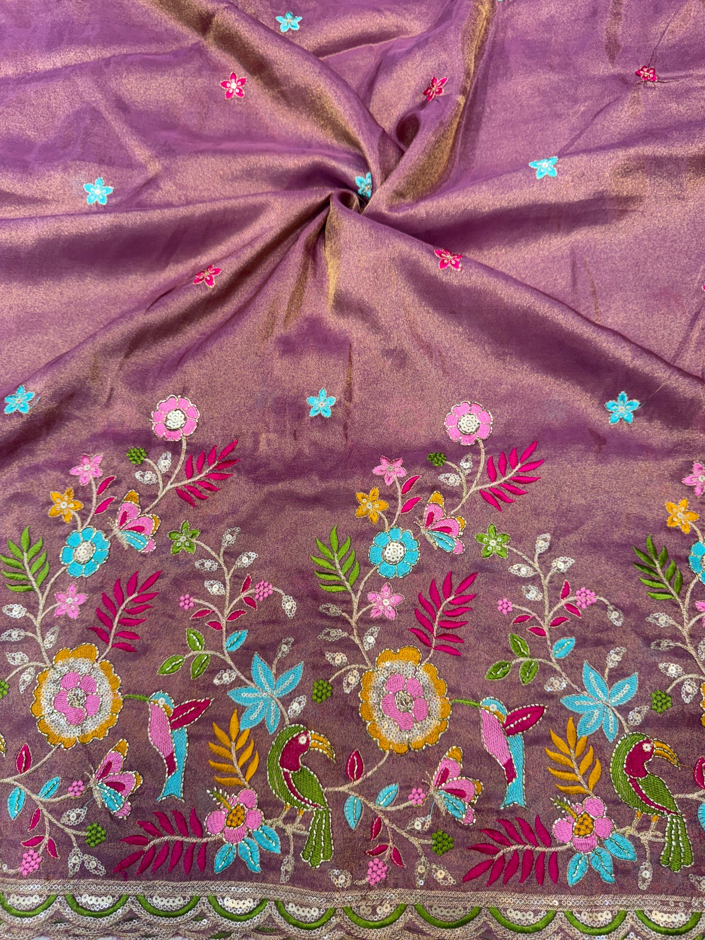 Tissu  Embroidered Silk Blend Fabric with Floral & Bird Motifs 45inch width