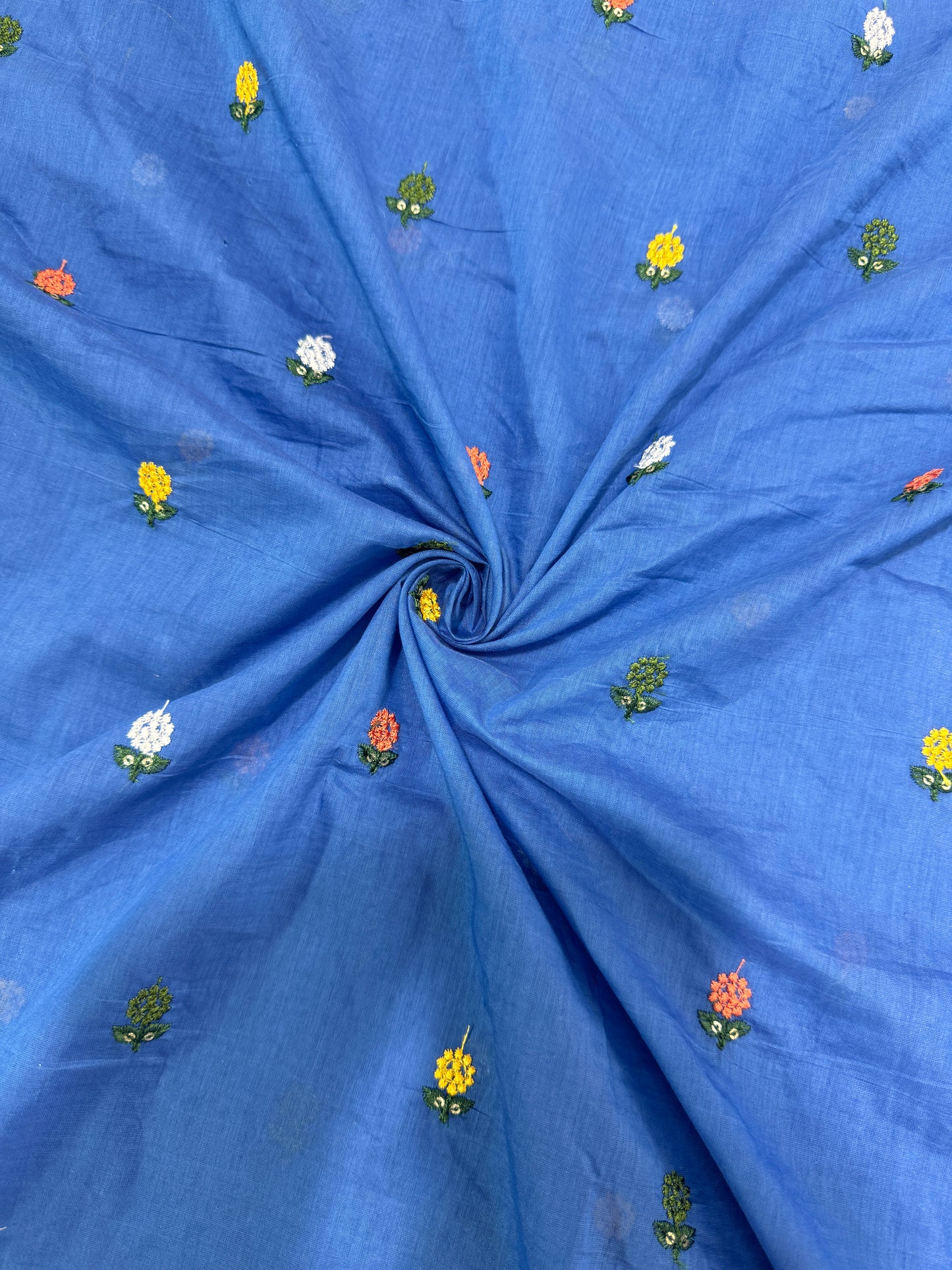 Bright blue  flower 🌼 💕Embroidered mal  cotton Floral Fabric 44width