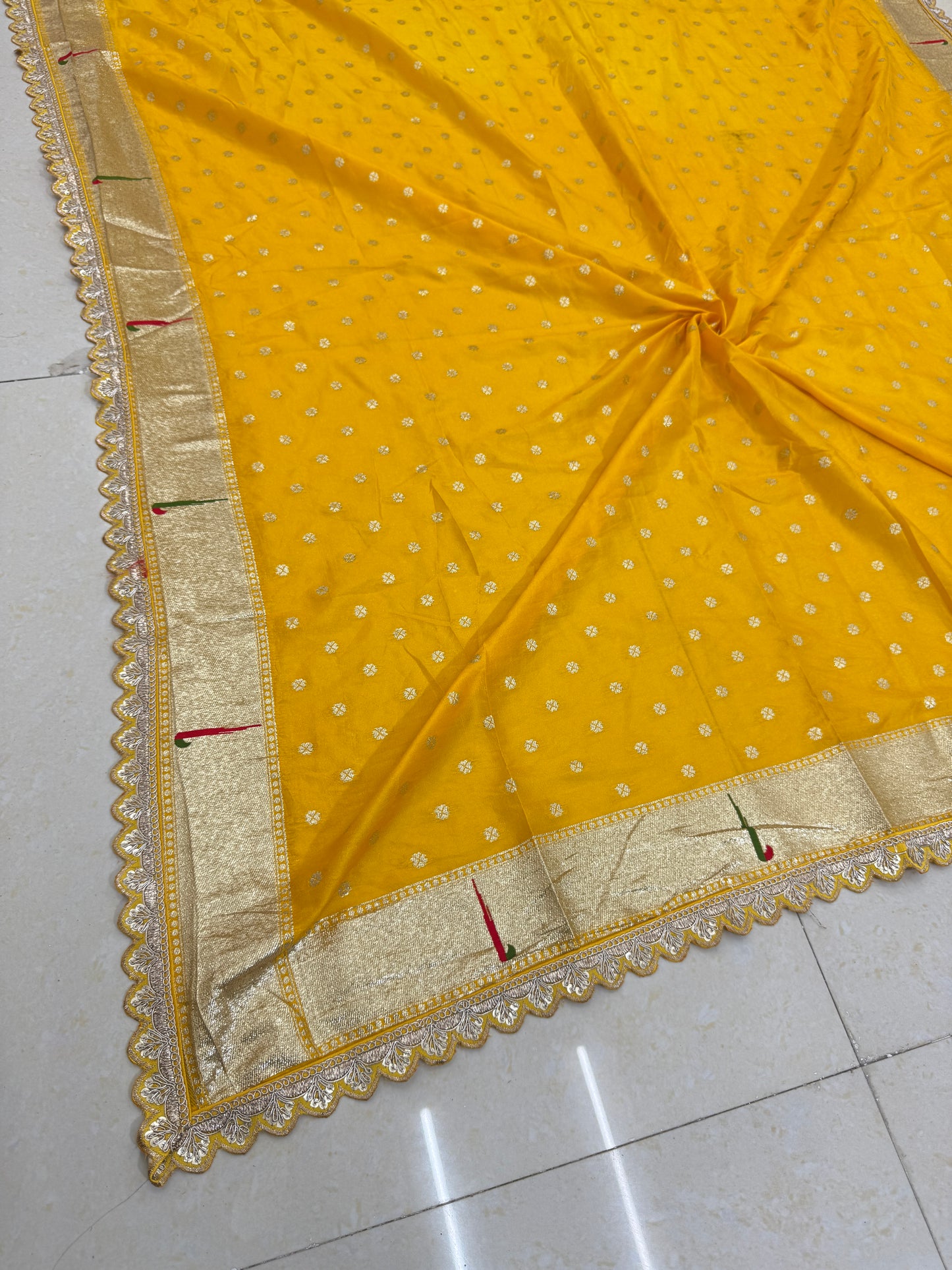 Paitanick Banarasi Silk Dupatta with Golden Zari Weaving & 4-Side Paitanick Fancy Lace Border – 2.5 Meter