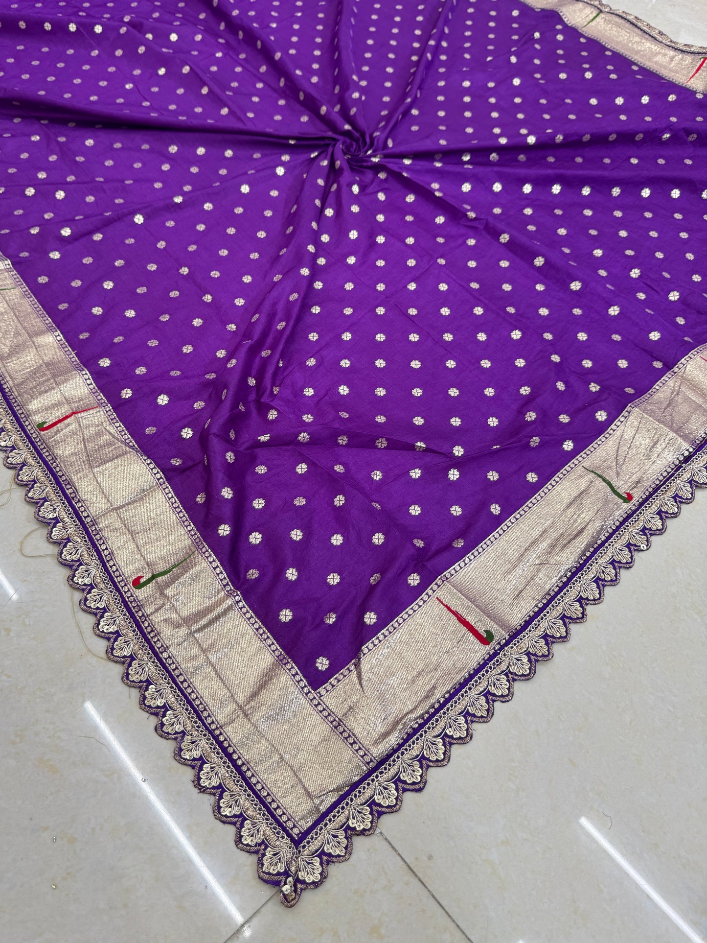 Paitanick Banarasi Silk Dupatta with Golden Zari Weaving & 4-Side Paitanick Fancy Lace Border – 2.5 Meter