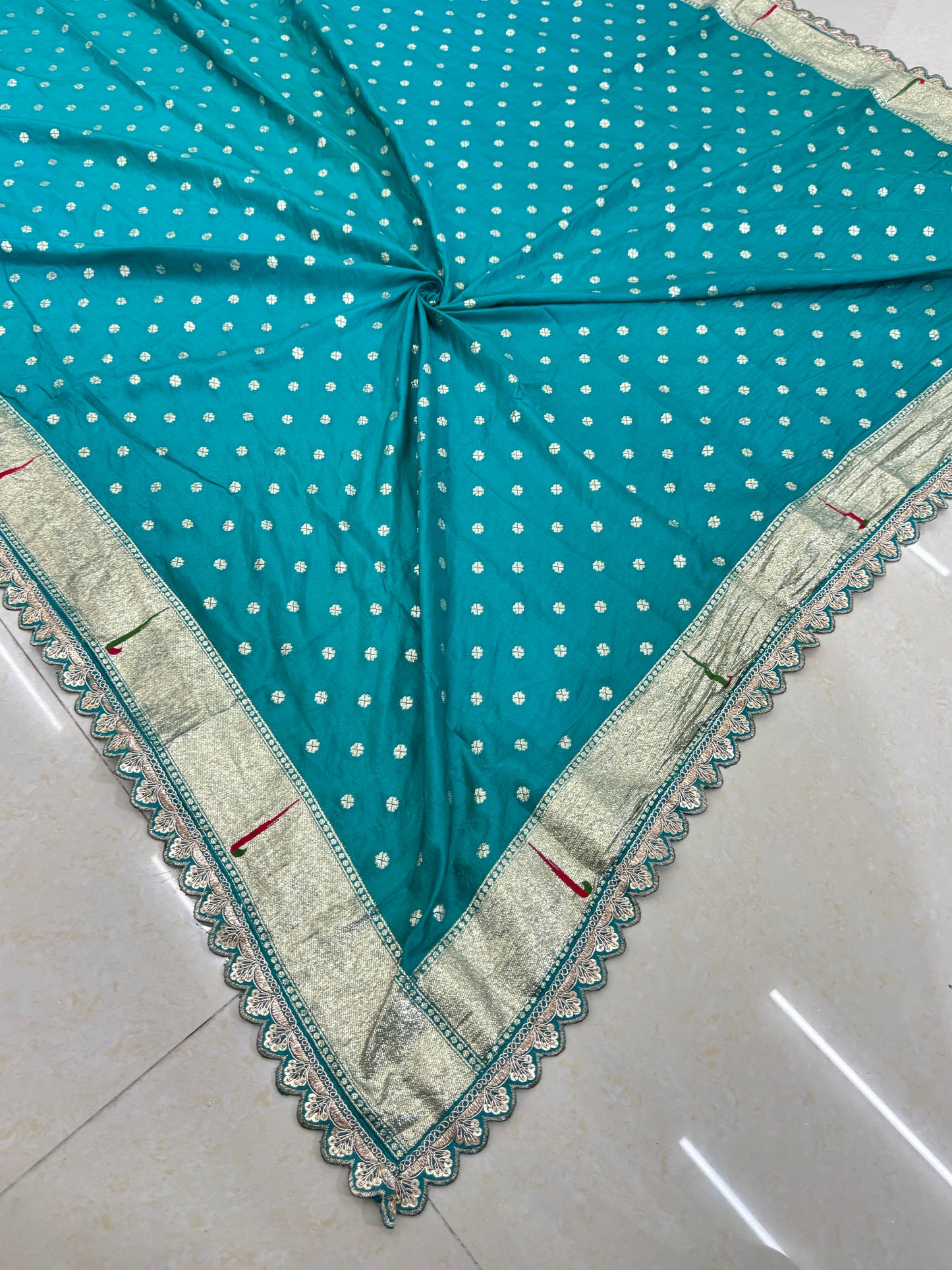 Paitanick Banarasi Silk Dupatta with Golden Zari Weaving & 4-Side Paitanick Fancy Lace Border – 2.5 Meter