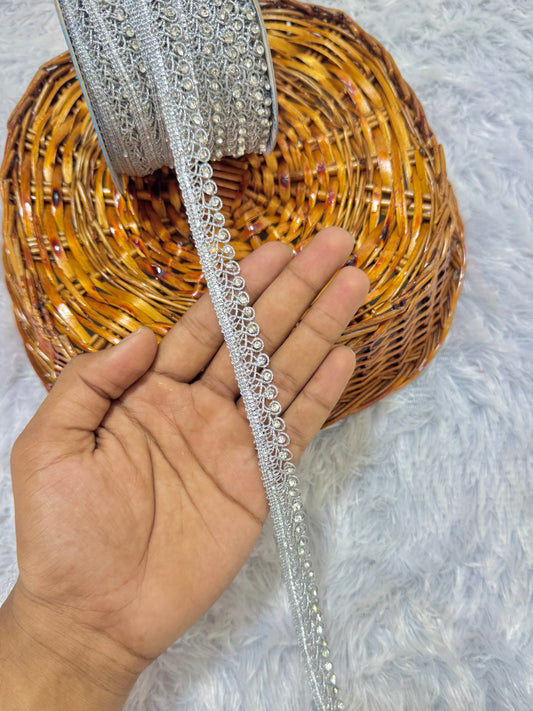 ✨ Premium Golden Stone Lace Trim – 9 Meters Roll ✨