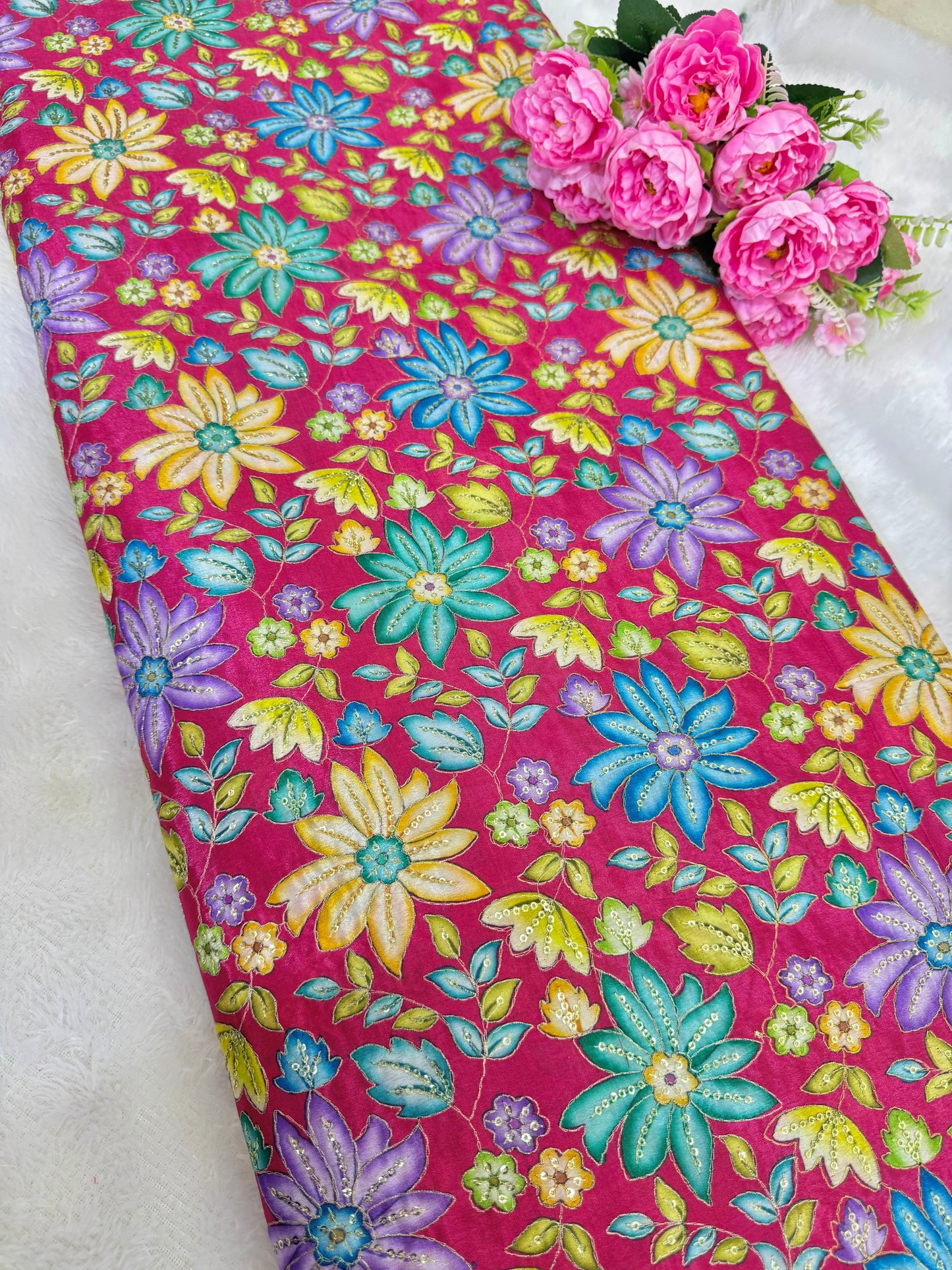 Pure chinon fabrics with multi flower desing  💐 44inch width lehanga ,blouse,frock,dress