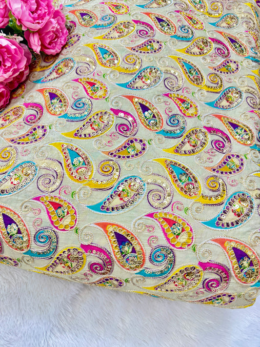 👗LUXURY NATURAL CRAPE  FLORAL PRINT  EMBROIDERY WITH SEQUINS 44 INCH  WIDTH