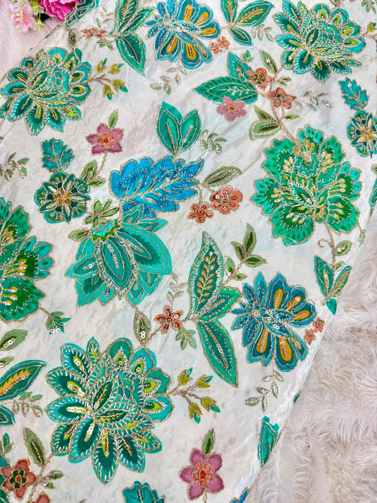 👗LUXURY NATURAL CRAPE  FLORAL PRINT  EMBROIDERY WITH SEQUINS 44 INCH  WIDTH