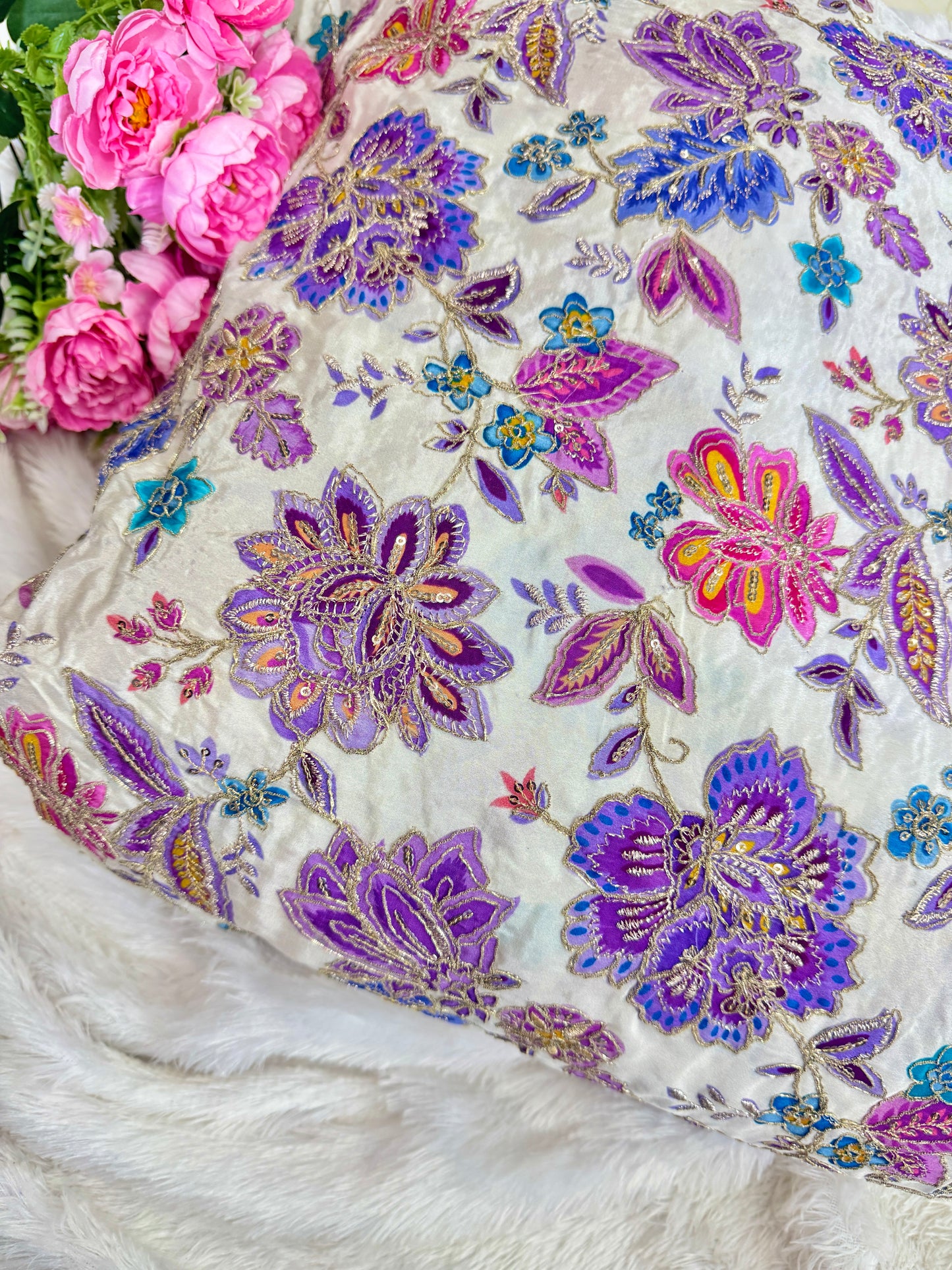 👗LUXURY NATURAL CRAPE  FLORAL PRINT  EMBROIDERY WITH SEQUINS 44 INCH  WIDTH  LAVENDER