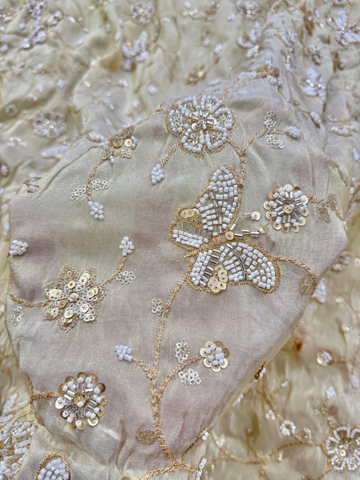 👗ZARI TISSUE HANDWORK WITH BUTTERFLY DESING  EMBROIDERY 44-45  INCH WIDTH (DYBLE ) ✅